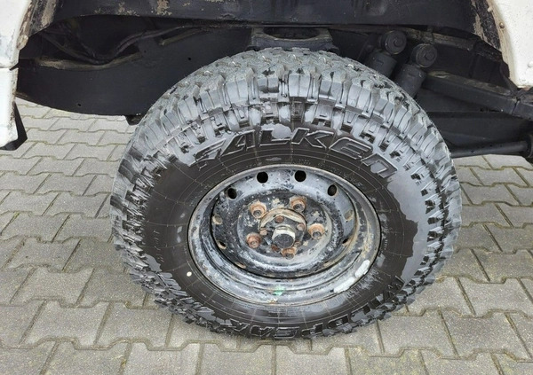 Land Rover Defender cena 133627 przebieg: 333624, rok produkcji 2020 z Strzelin małe 631